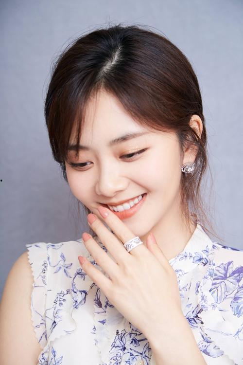 娱乐圈谭松韵吃瓜小说